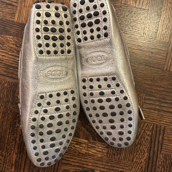 Silver Tod’s shoes size 6 - Picture 5 of 5